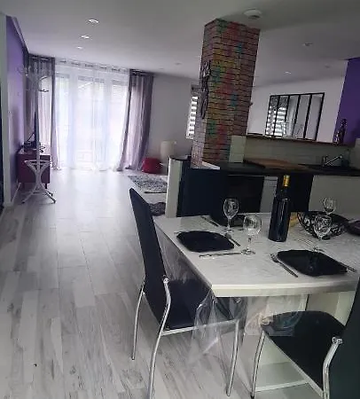 Maison Piscine Casa vacanze *