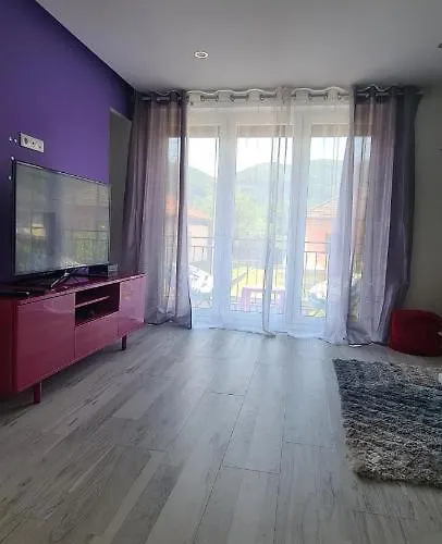 Maison Piscine Hébergement de vacances *